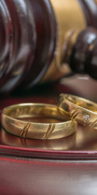 Top Warning Signs That Predict Divorce: Recognizing When Your Marriage Is in Trouble
